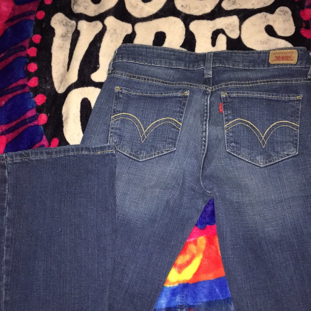 Levi’s woman’s jeans